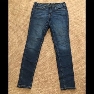 Skinny jeans